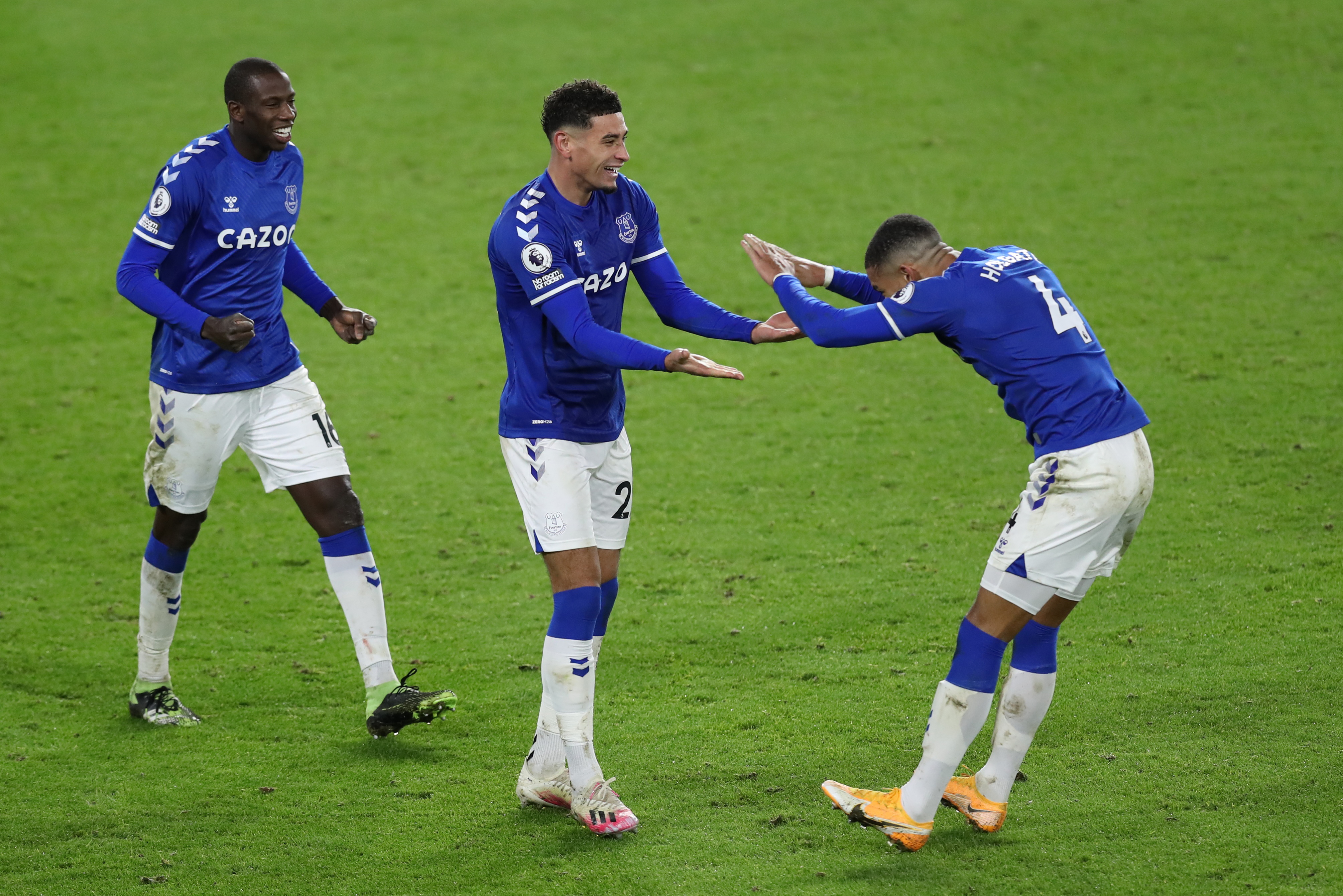 Evertoni vazhdon me formën e mirë në Premier League
