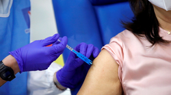 Vaksinimi kundër COVID-19 nis edhe në Itali