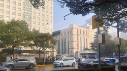 Kina dënon me katër vjet burgim një qytetare që kishte raportuar për virusin në Wuhan