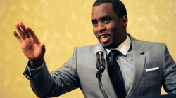 Sean ‘Diddy’ Combs shpërndan ndihma për turmën e njerëzve në Miami