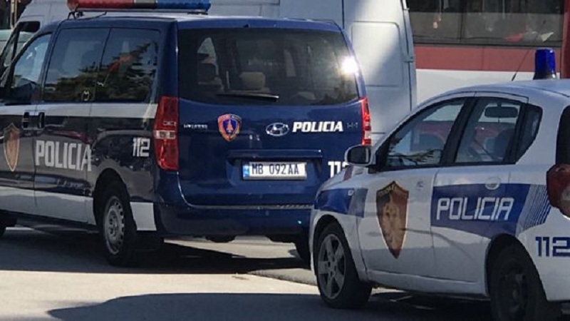 Gjenden të vdekura dy motra në Tiranë, 59-vjeçari qëllon të dashurën dhe motrën e saj