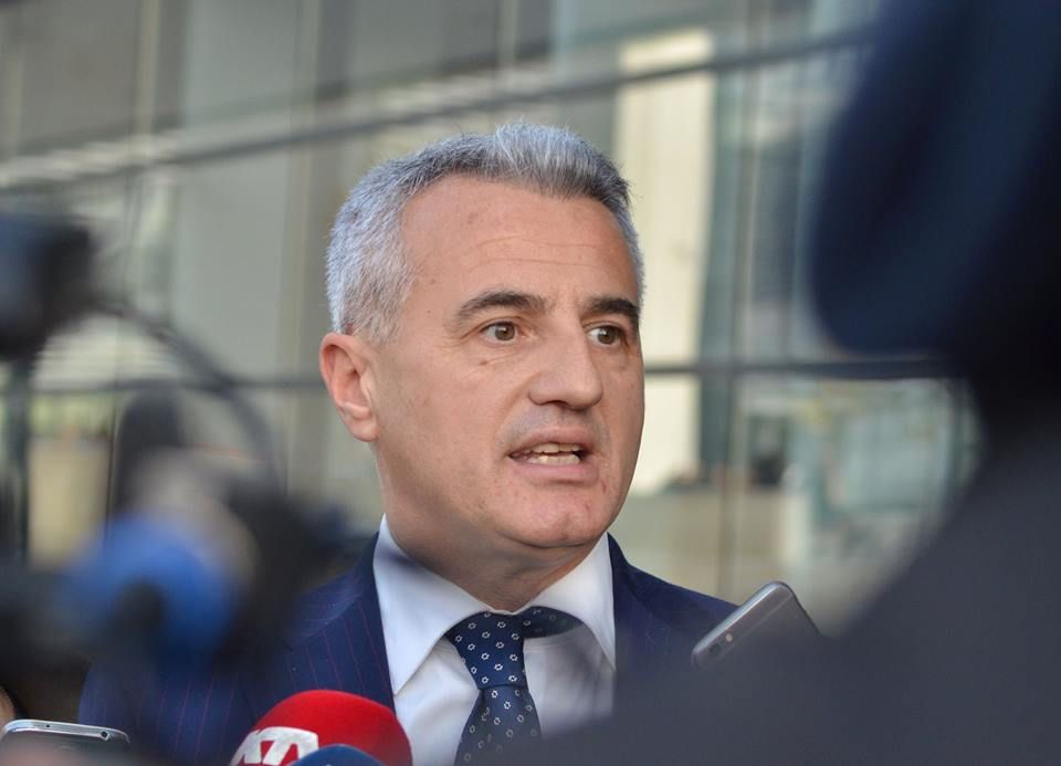 Koci: Edhe një qytetar i Kosovës është ndaluar nga autoritetet serbe
