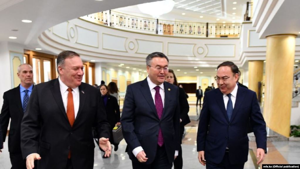 Pompeo kërkon nga Kazakistani t’i bëjë presion Kinës për situatën në Xinjiang