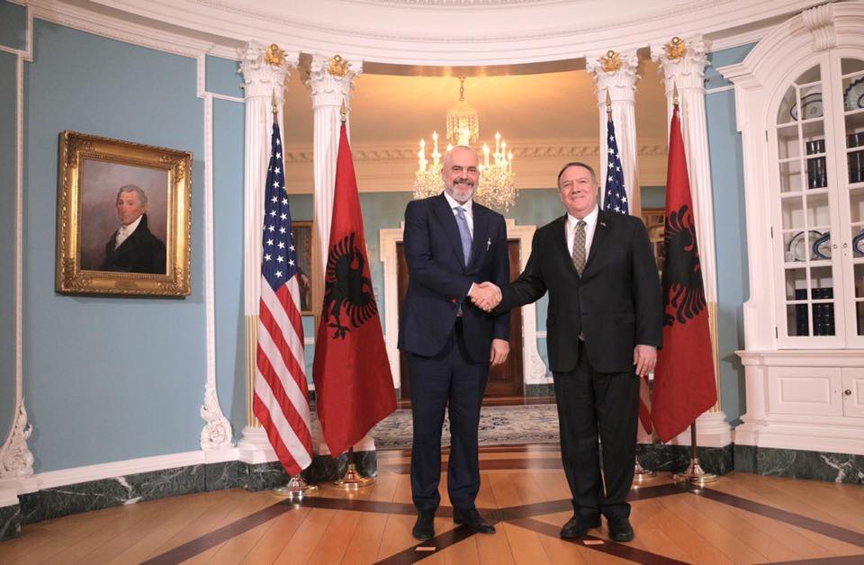 Rama takon Pompeon, bisedojnë edhe për dialogun Kosovë – Serbi