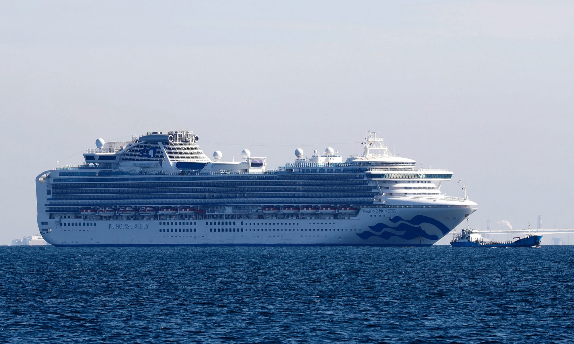 Konstatohet se ka të prekur nga koronavirusi në anijen e bllokuar në një port japonez