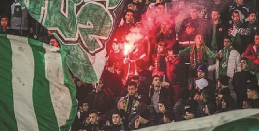 Stadiumet e futbollit në Afrikë po e luajnë rolin edhe të arenave politike
