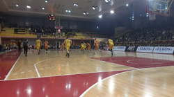 Peja mposht Bashkimin