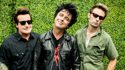 Green Day gatuan pica së bashku me Snoop Doggin në “Ellen”