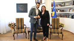 Lahaj i thotë ministres Dumoshi se artistët kanë nevojë për hapësira ku të performojnë