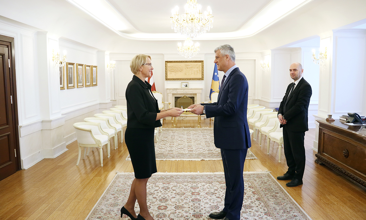Presidenti Thaçi pranoi kredencialet e ambasadores së re të Letonisë
