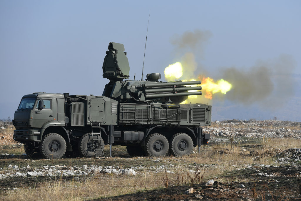 Serbia vazhdon që të blejë armë nga Rusia