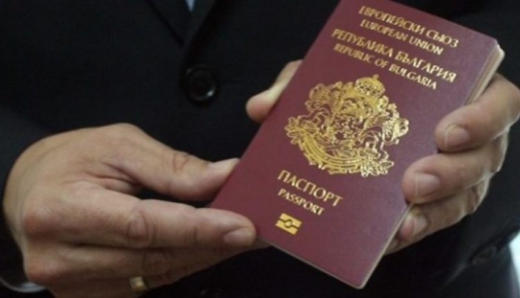 Maqedonasit në Shqipëri po deklarohen bullgarë për një pasaportë