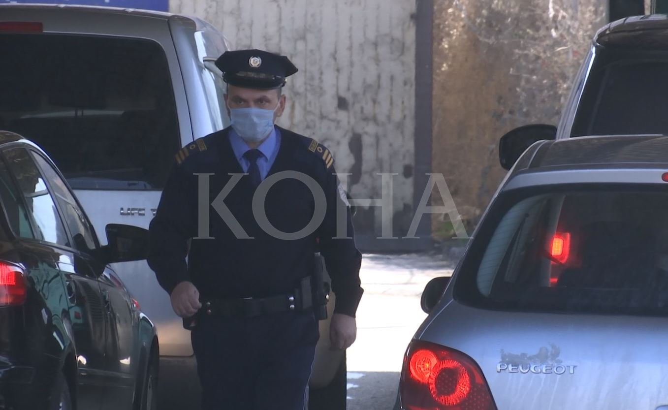 Përhapja e koronavirusit bëri që të shtohet niveli i sigurisë në pikat kufitare