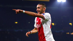 Trajneri i Ajaxit “konfirmon” transferimin e Ziyechit te Chelsea