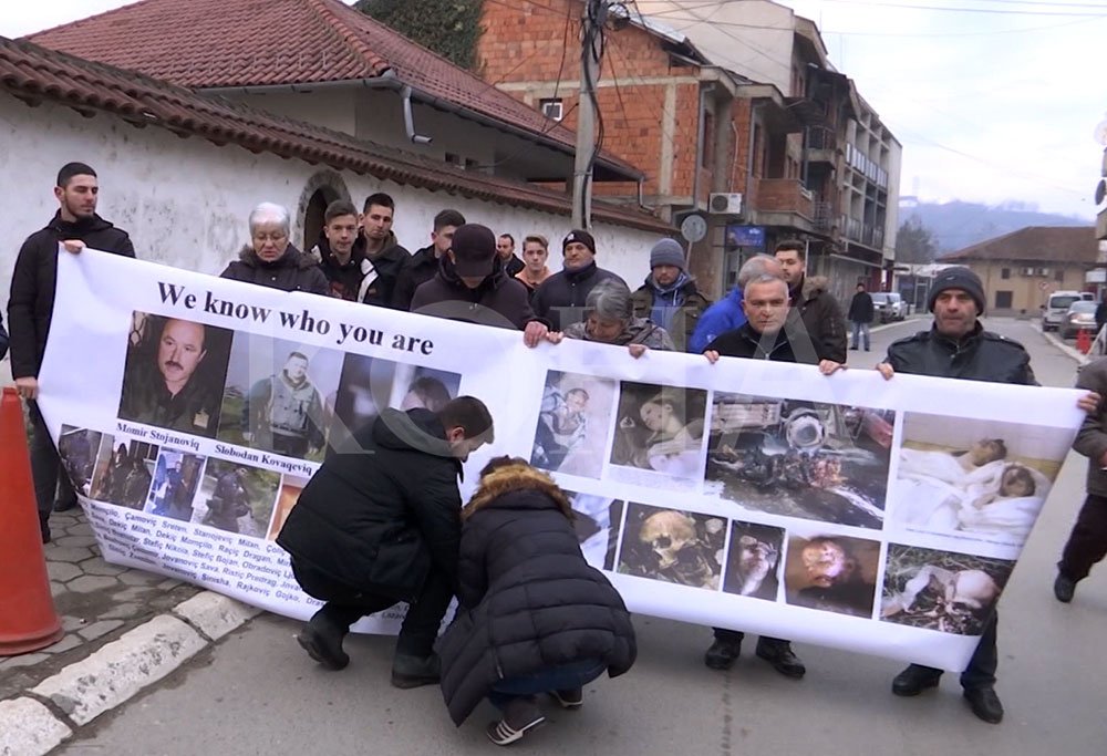 Nesër protestohet në Gjakovë kundër ardhjes së pelegrinëve serbë, të dyshuar për krime lufte
