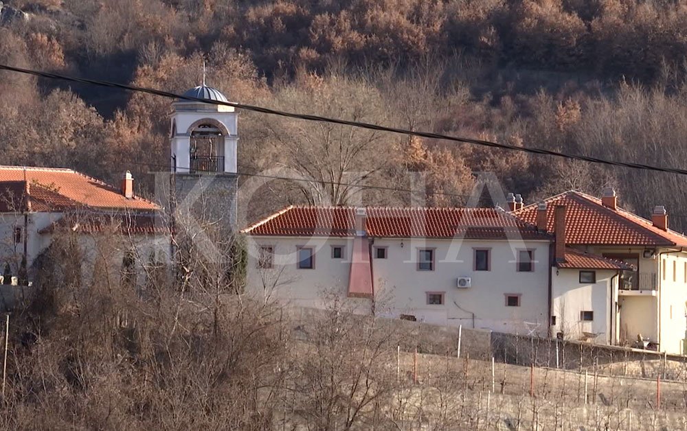 Kisha në fshatin Zoqishtë, Rahovec. Foto: Koha