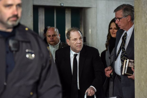 Harvey Weinstein përballet me katër akuza të reja për krime seksuale në Los Angeles