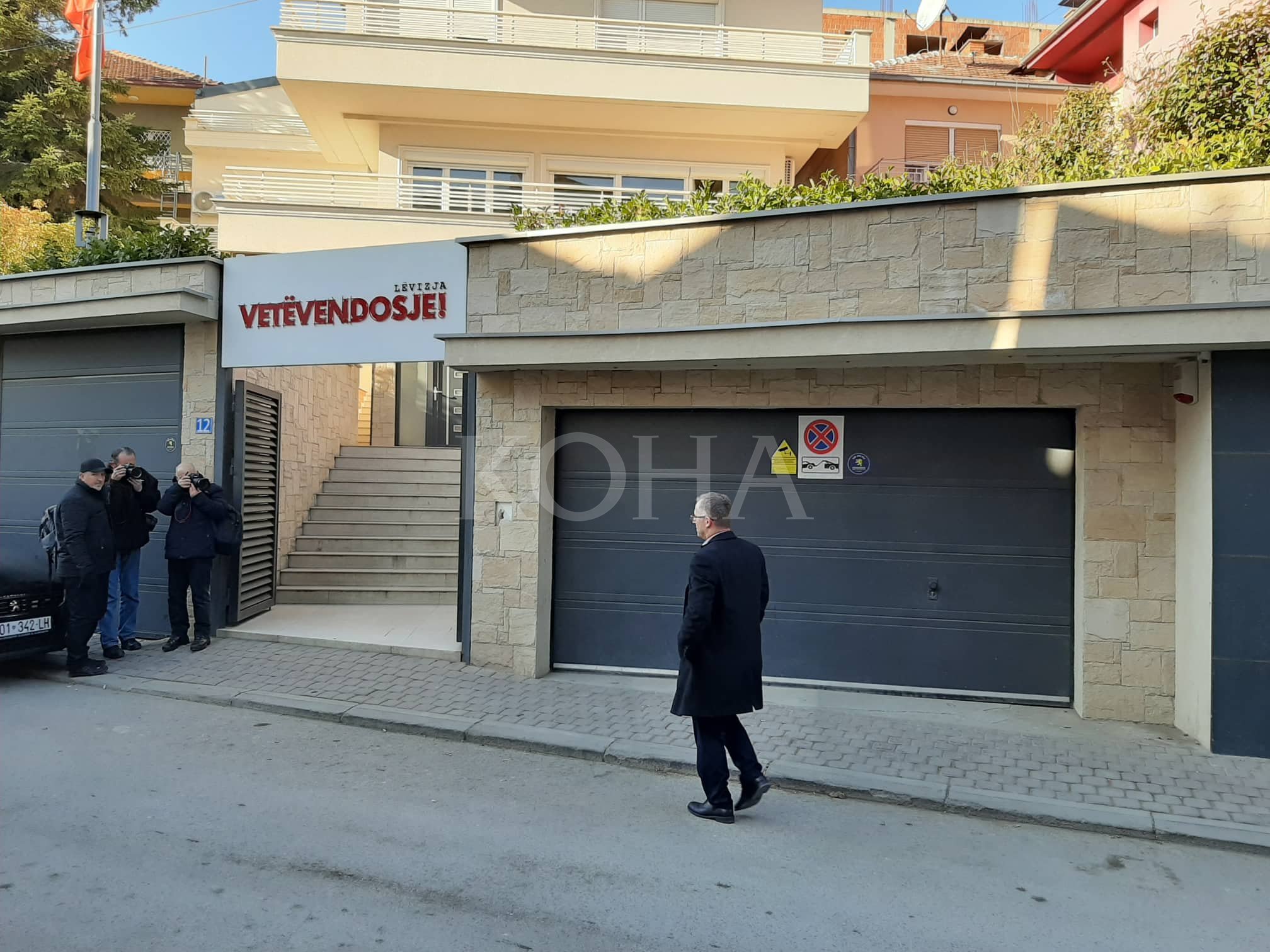 Vetëvendosja sërish mbledh Kryesinë, diskutohet për mandatarin që do t’i dërgohet presidentit