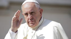 Papa fton për uljen e tensioneve ndërmjet Amerikës e Iranit