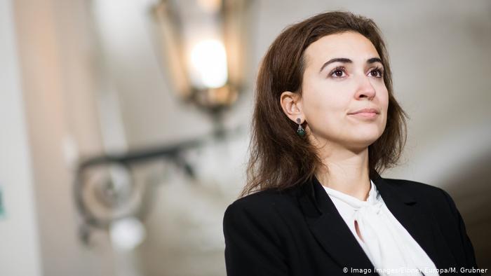 Ministrja boshnjake në Austri merret nën mbrojtje pas kërcënimeve të ekstremistëve të djathtë