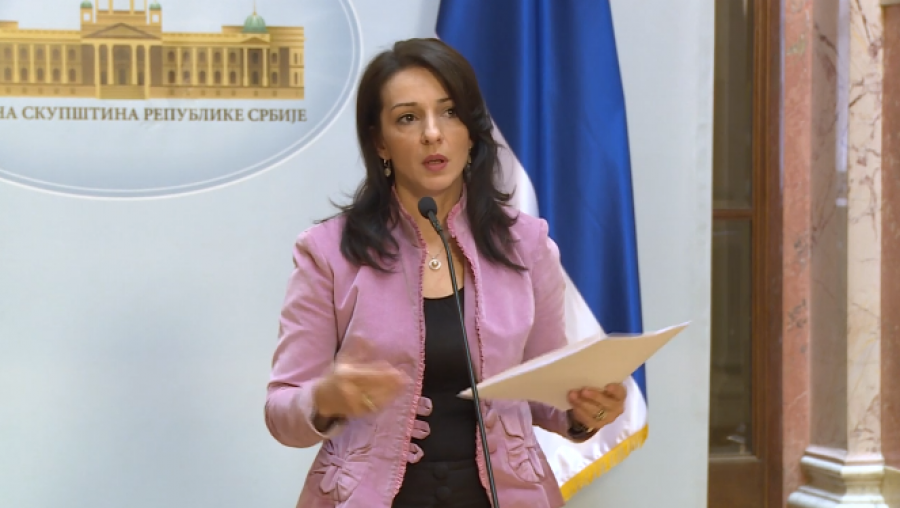 Daçiqi do të padisë politikanen që e akuzonte se me paratë e shitjes së armëve po paguan tërheqjen e njohjeve për Kosovën