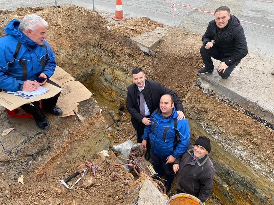 Para se të japin leje për ndërtime, Istrefi thotë se institucionet duhet konsultuar edhe Telekomin rreth shtrirjes së rrjetit