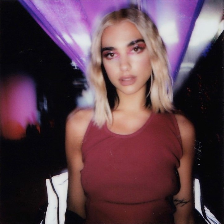 Dua Lipa i paralajmëron fansat se shumë shpejtë, do të lansojë muzikë të re
