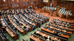 120 studentë nga Vjena kureshtarë për Kosovën dhe politikën, u përgjigjet Konjufca në Kuvend