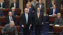 Senati amerikan fillon gjyqin për procesin e shkarkimit të presidentit Trump