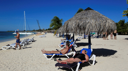 Turizmi i Kubës goditet rëndë nga SHBA-ja