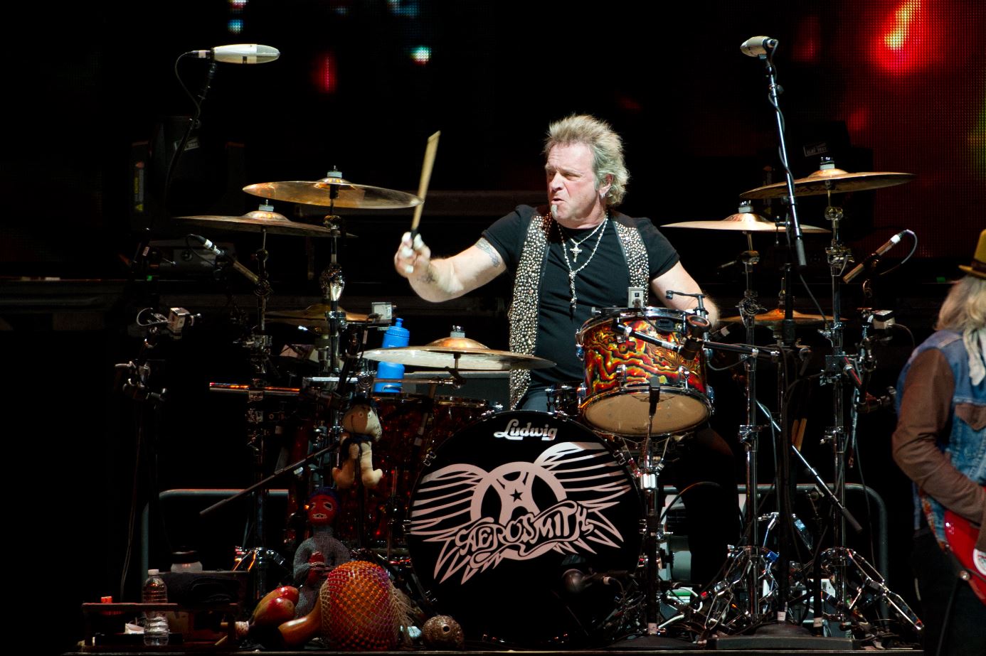 Joey Kramer humb rastin gjyqësor për t’iu ribashkuar “Aerosmithit”