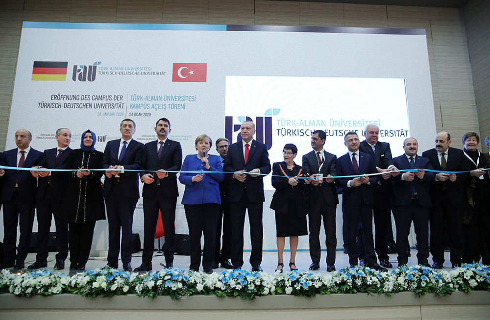 Merkeli dhe Erdogani inaugurojnë universitetin turko-gjerman në Stamboll