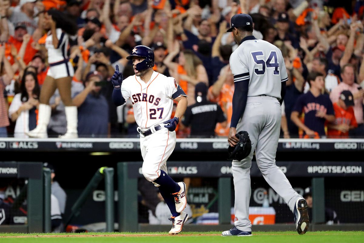 The story behind Astros' spell-casting fan who helped save Game 1