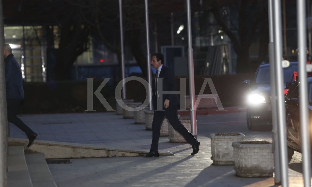 Mustafa arrin në Kuvend për takimin me Kurtin: LDK-ja ka bërë ofertë shumë të balancuar
