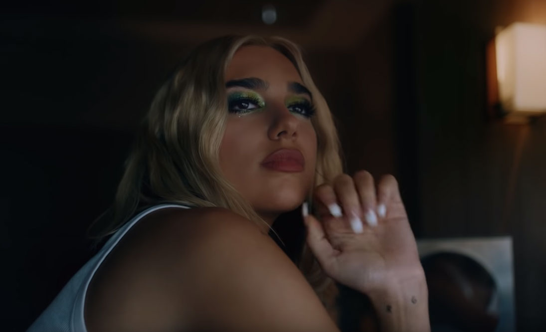 Dua Lipa publikon një pjesë nga kënga e re