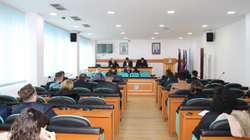 E diela ditë pushimi për të gjitha bizneset në Vushtrri