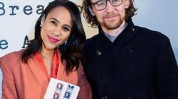 Tom Hiddleston dhe Zawe Ashton besohet se po bashkëjetojnë