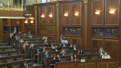 Edhe pse u miratua në lexim të parë ligji kundër pandemisë, pozita e opozita kanë vërejtje