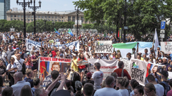 Në lindje të Rusisë, dhjetëra mijëra protestues kundër politikës së Kremlinit