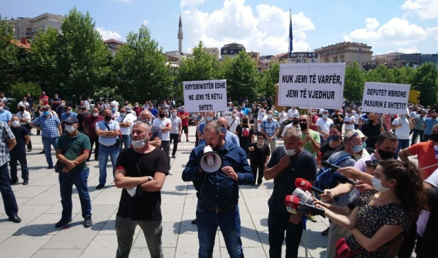 Përfundon protesta e Telekomit, Hoti premton zgjidhje