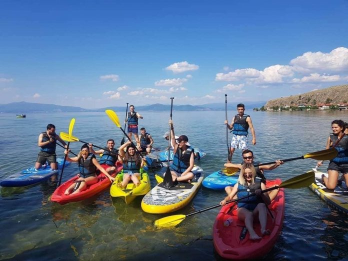 Nxënësit nga Shqipëria e Kosova me guida sportive për eksplorimin dhe promovimin e turizmit