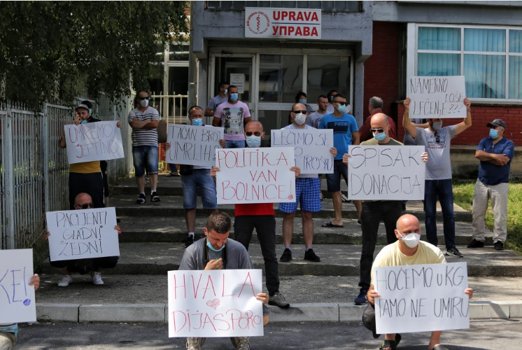 Protestë në Novi Pazar, kërkohet të dihet numri i saktë i të vdekurve nga koronavirusi