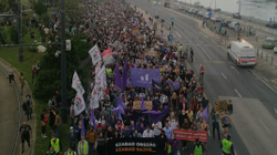 Mijëra hungarezë protestojnë për lirinë e shtypit