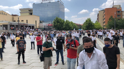 Gastronomët paralajmërojnë protestë nëse Qeveria ashpërson masat pa u koordinuar me ta