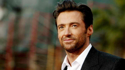 Hugh Jackman angazhohet në filmin e ri të Michael Mannit, “Ferrari”