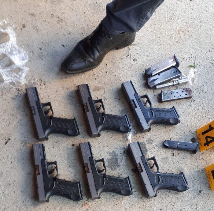 Sekuestrohen mbi 40 armë në një operacion në Prishtinë