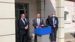 Avdullah Hoti nis punën si kryeministër