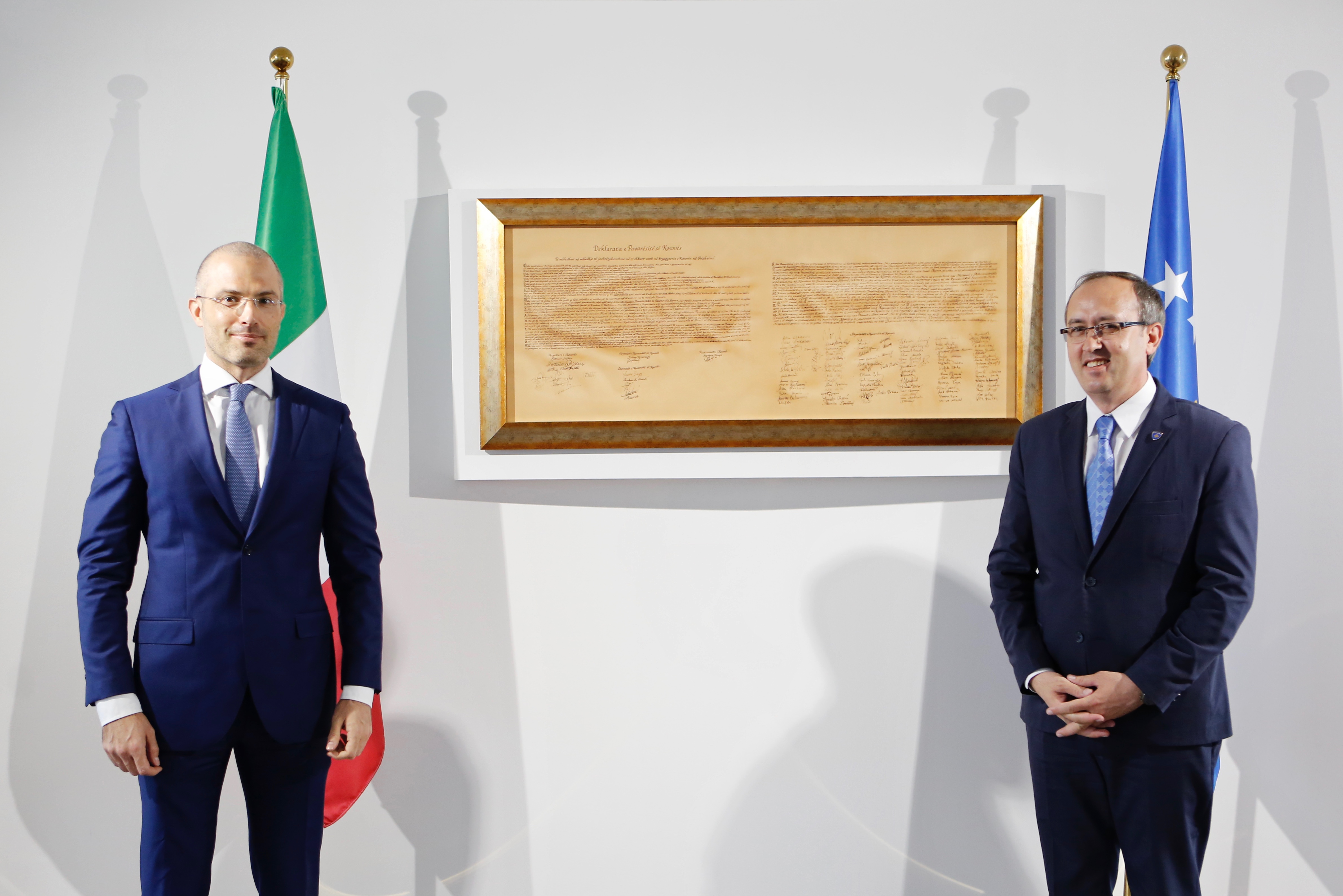 Italia thotë se do ta mbështesë Kosovën për t’i përmirësuar marrëdhëniet rajonale