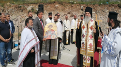 Në “Luginën e Diellit” në mes të Zveçanit e Mitrovicës shenjtërohet kisha serbe
