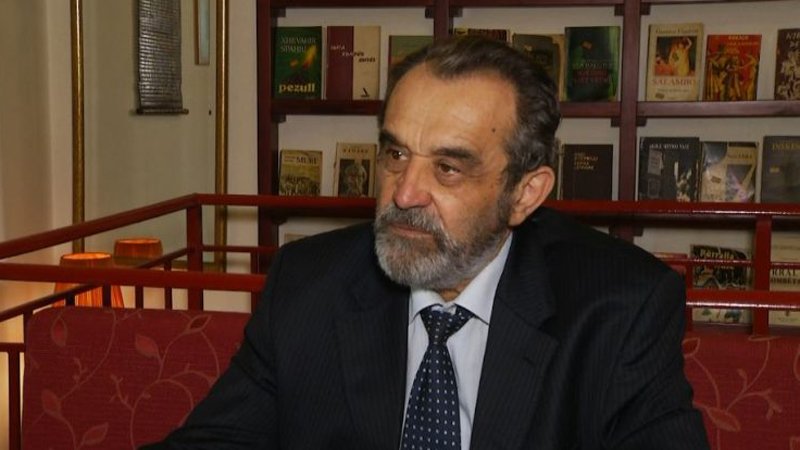 Shuhet studiuesi dhe shkrimtari i mirënjohur, Moikom Zeqo
